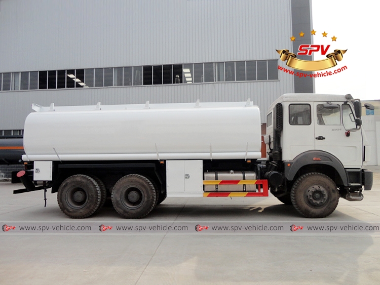 Fuel Tank Truck North Benz(6x6)-RS